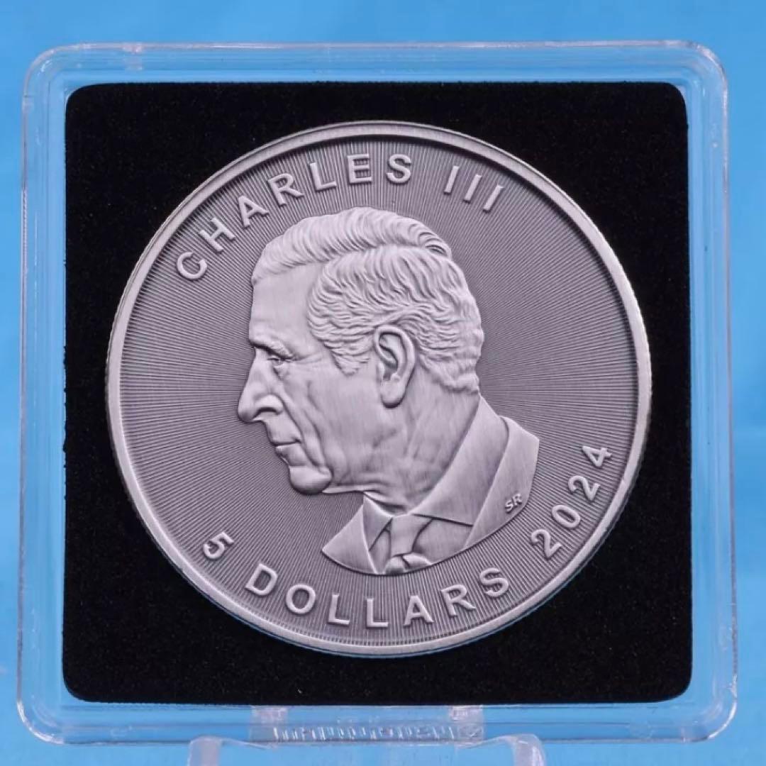 世界200枚 メイプルリーフ 銀貨 カラー アンティーク仕上げ 男性スケルトン