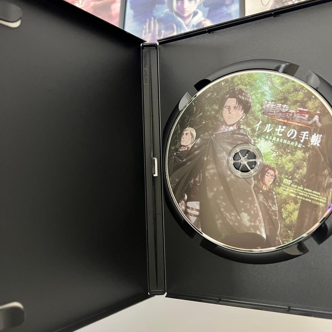 進撃の巨人 漫画 全巻セット 全34巻セット オリジナルDVD 缶バッジ まとめ