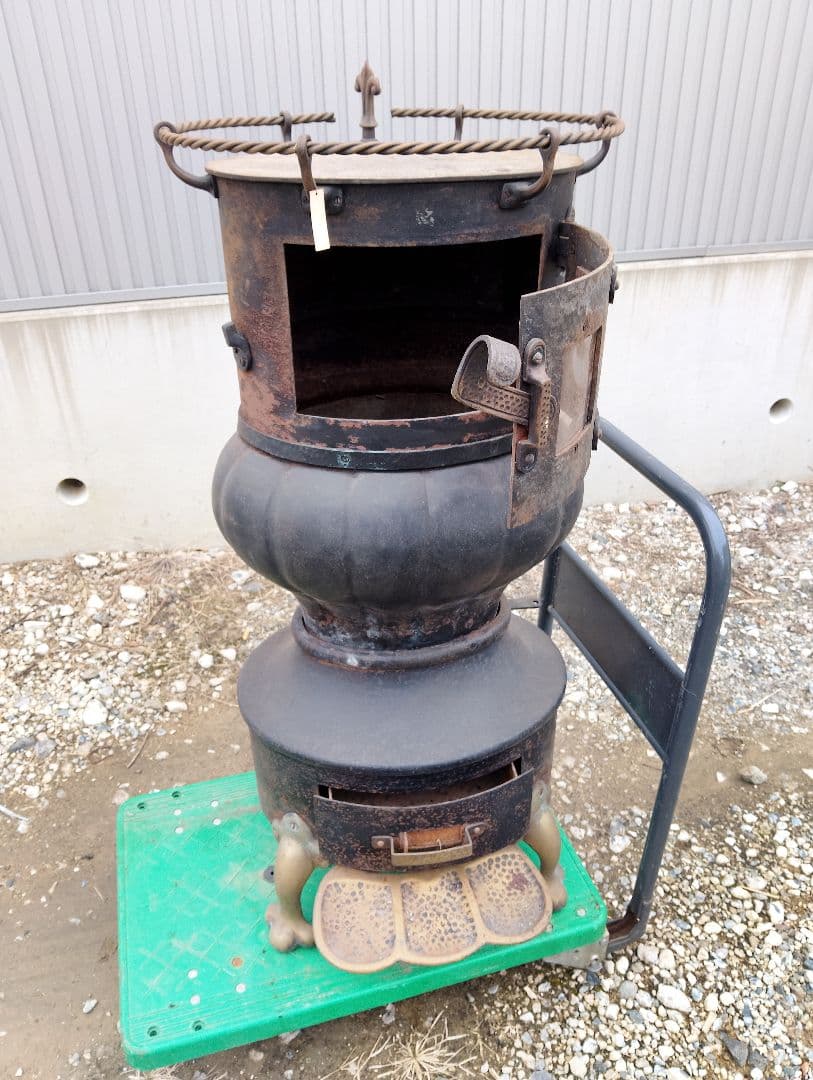 ストーブ フランス　鋳物 鉄製 シャビー レトロ ヴィンテージ