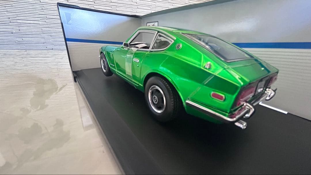 タイムセール！ダットサン 240Z クーペ 1971 グリーン 1/18