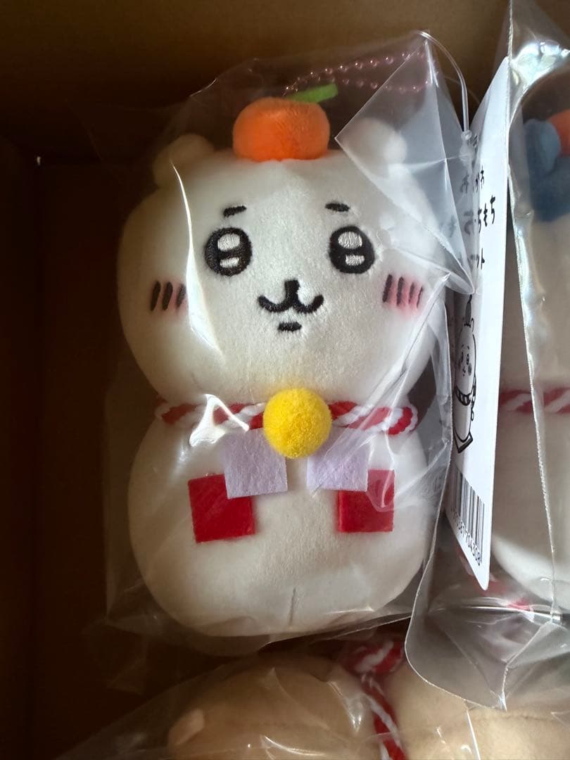 ちいかわ　おもちもちもちマスコット　郵便局　お正月　鏡餅　かがみもち6つセット