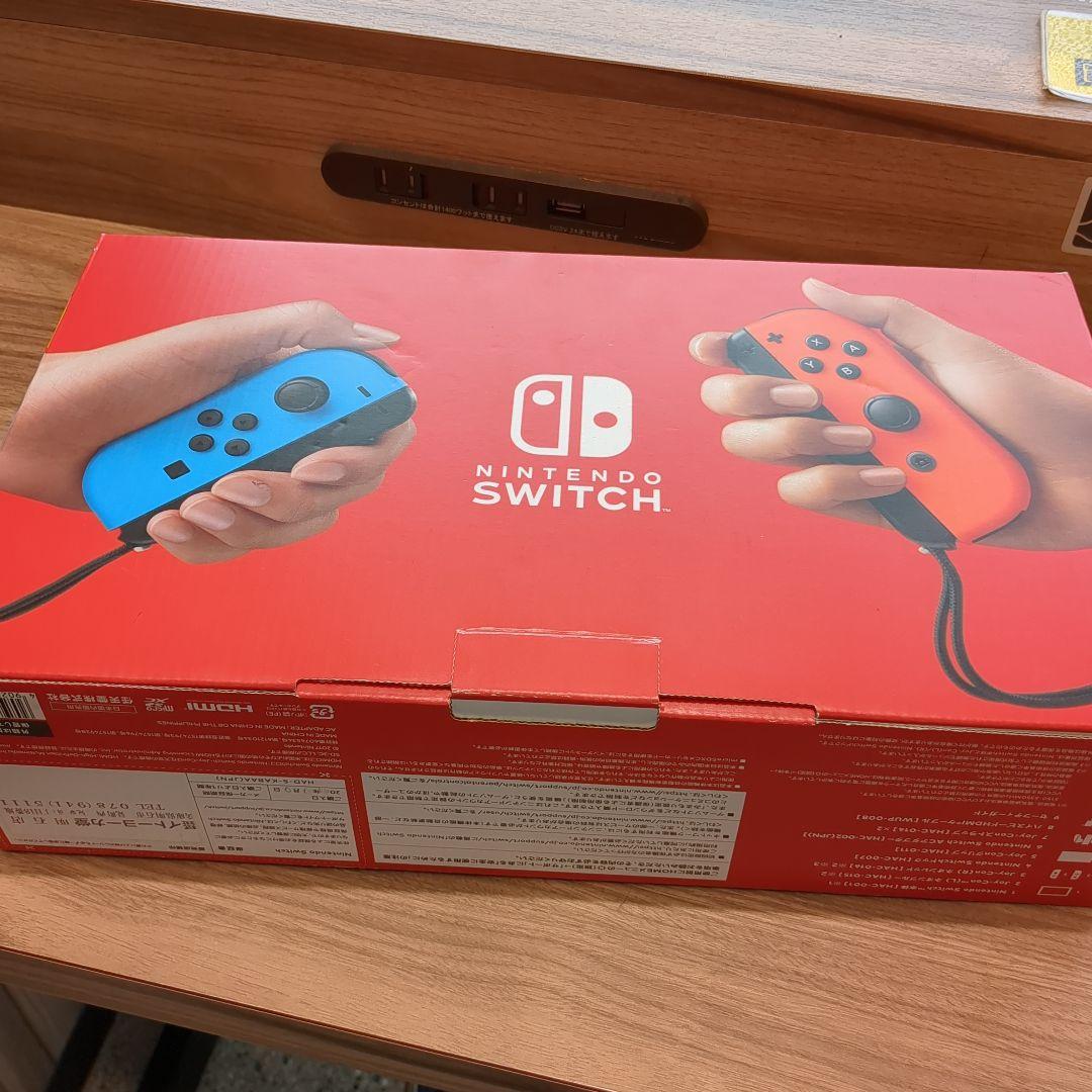 【美品】2021年製　Switch 本体 バッテリー強化版