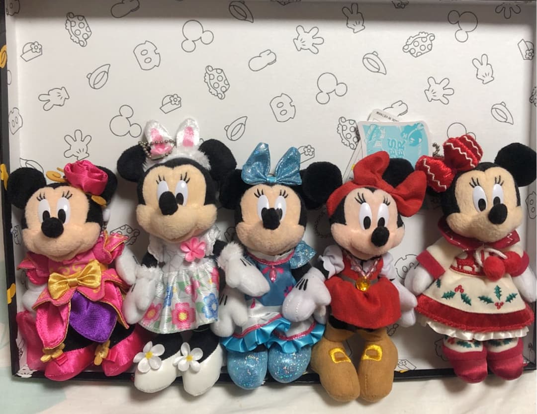 ディズニー　ミニー　ぬいぐるみバッジ　2