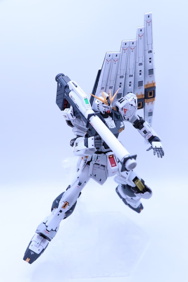 RG 1/144 νガンダム 【改修 塗装 完成品】