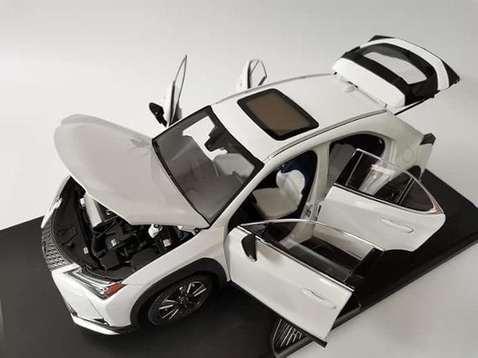 限定レクサス 1/18 UX260h 改装版 1/18キャリーバッグと展示台付き