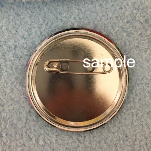 TWICE缶バッジサナ