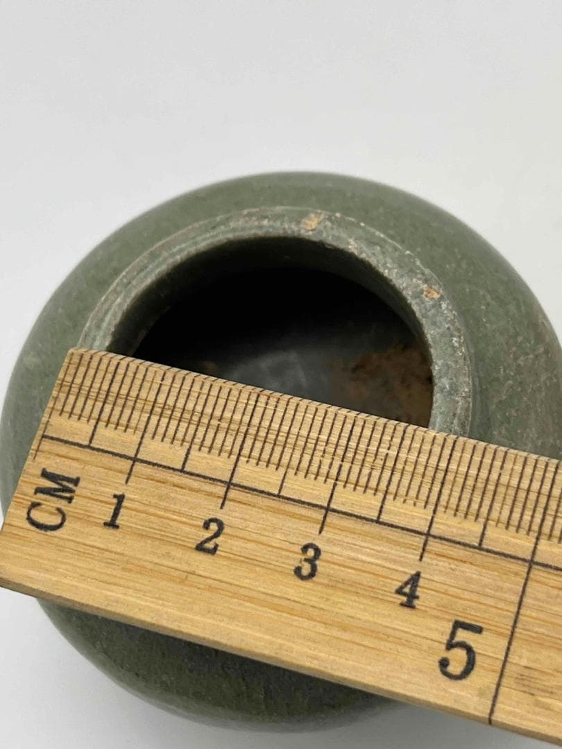 宋から元時代 青磁 龍泉窯刻花文壺　蓋付き　一対　茶入　茶道具(A-83)