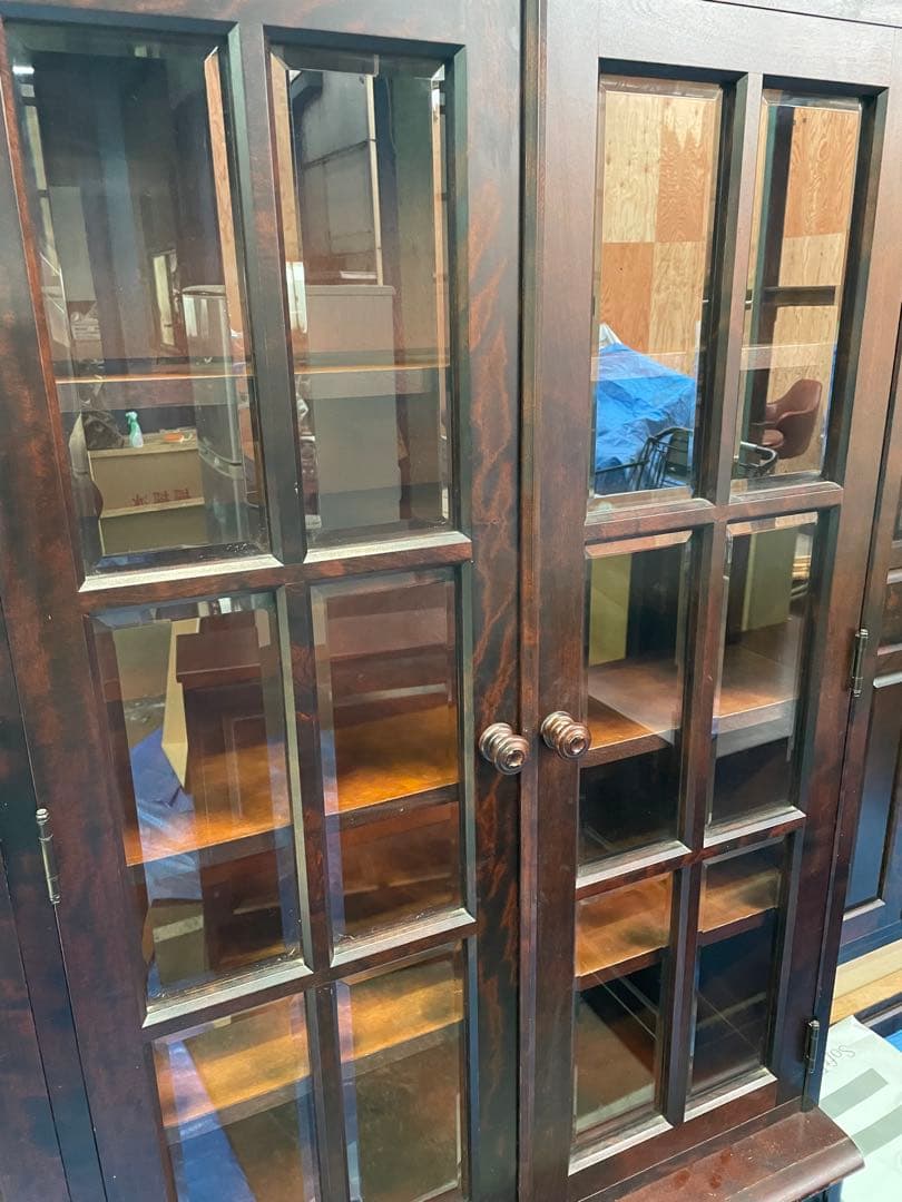 北海道民芸家具　ガラス扉キャビネット　食器棚