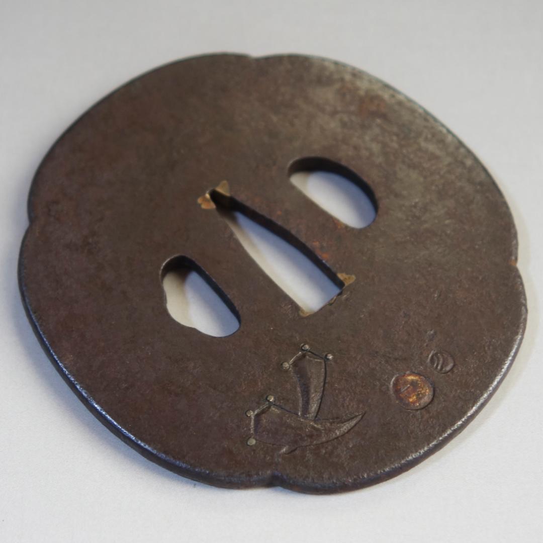 【大黒天図鍔 片切彫 銀象嵌 鍍金】 鐔 鍔 刀装具 日本刀 武具 江戸 骨董