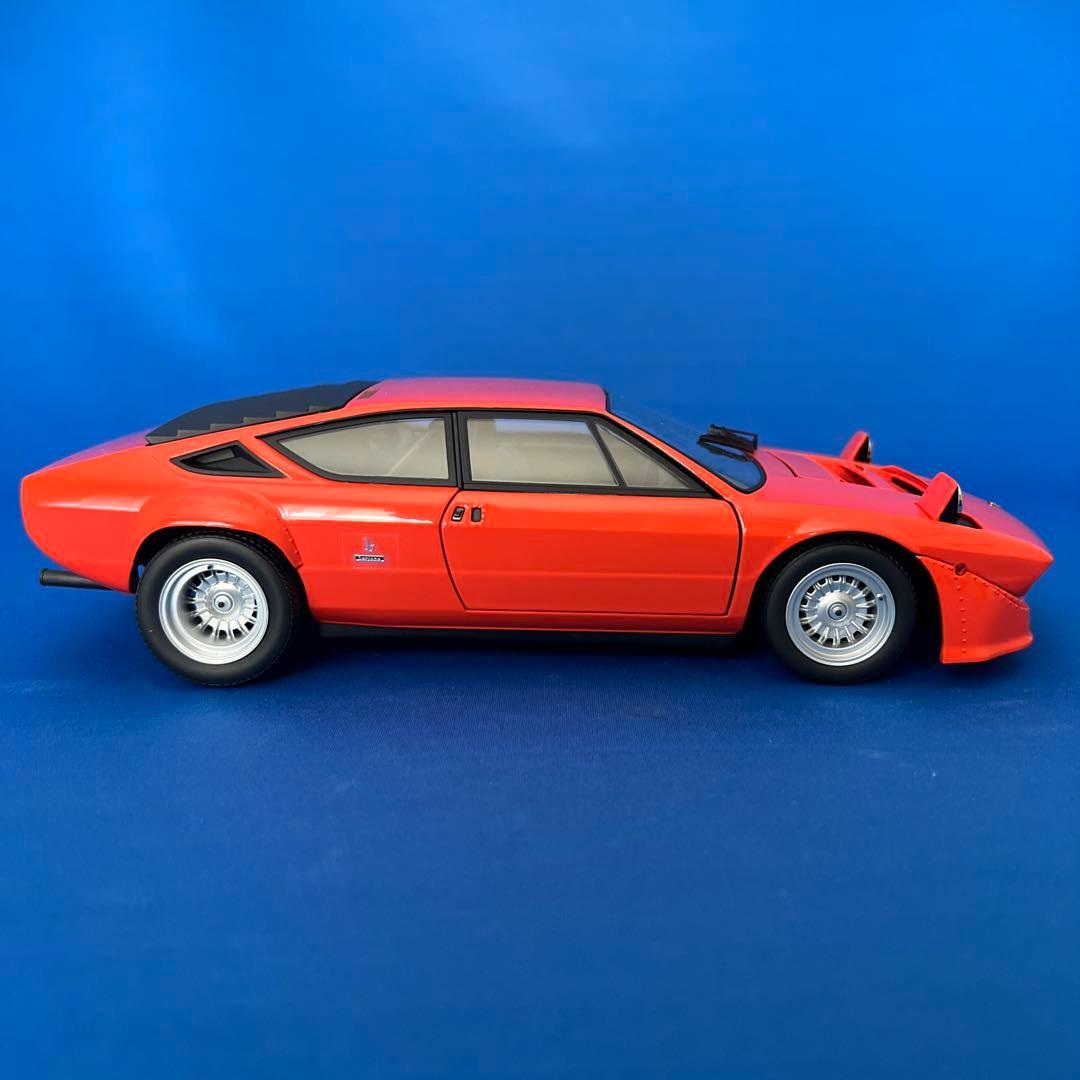 京商　1/18 ランボルギーニ ウラッコ ラリー