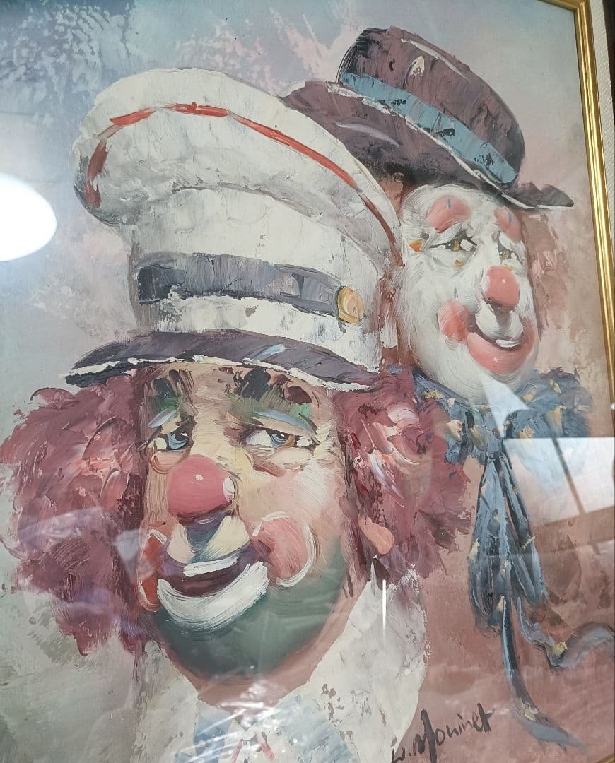 ピエロの絵画、作者名読めず？