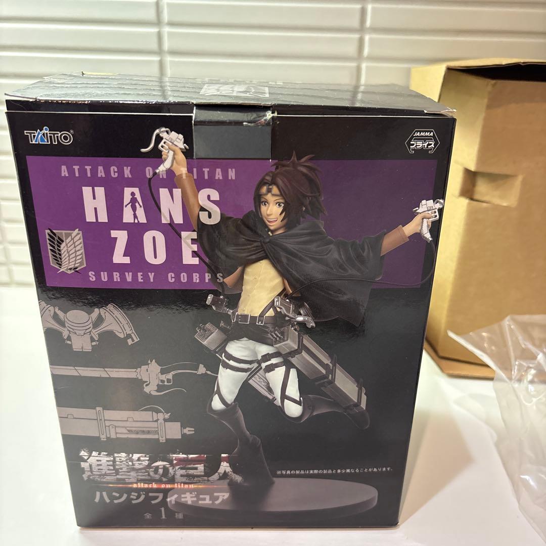 進撃の巨人　ハンジ・ゾエ　フィギュア　立体機動装置