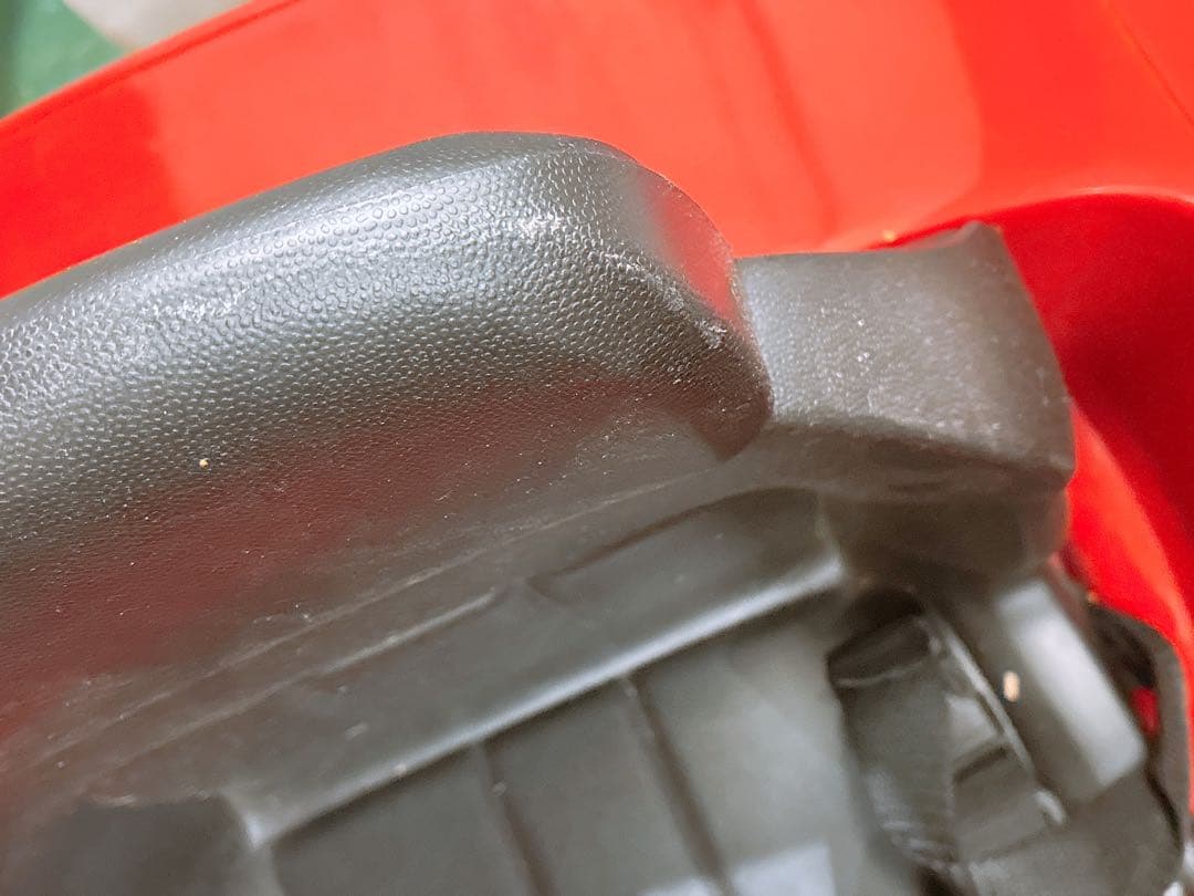  6 GT 電動乗用カー キッズカー 乗用玩具 レッド 正規デザイン