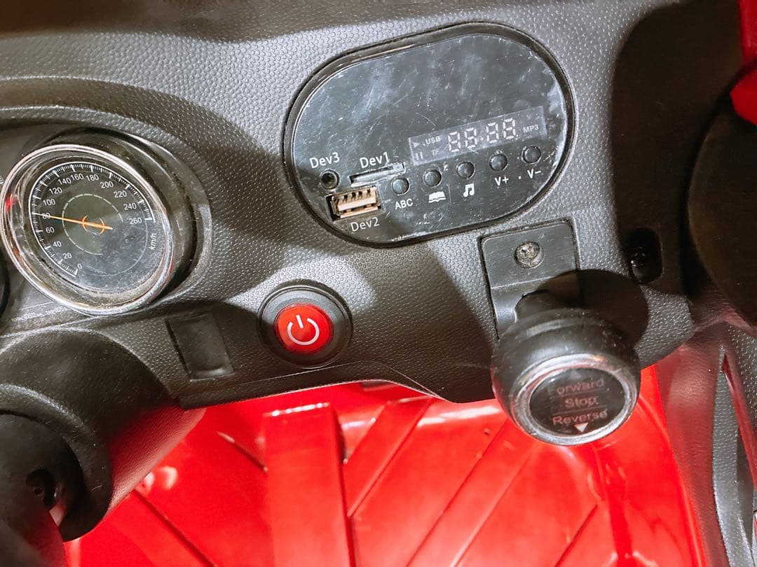  6 GT 電動乗用カー キッズカー 乗用玩具 レッド 正規デザイン