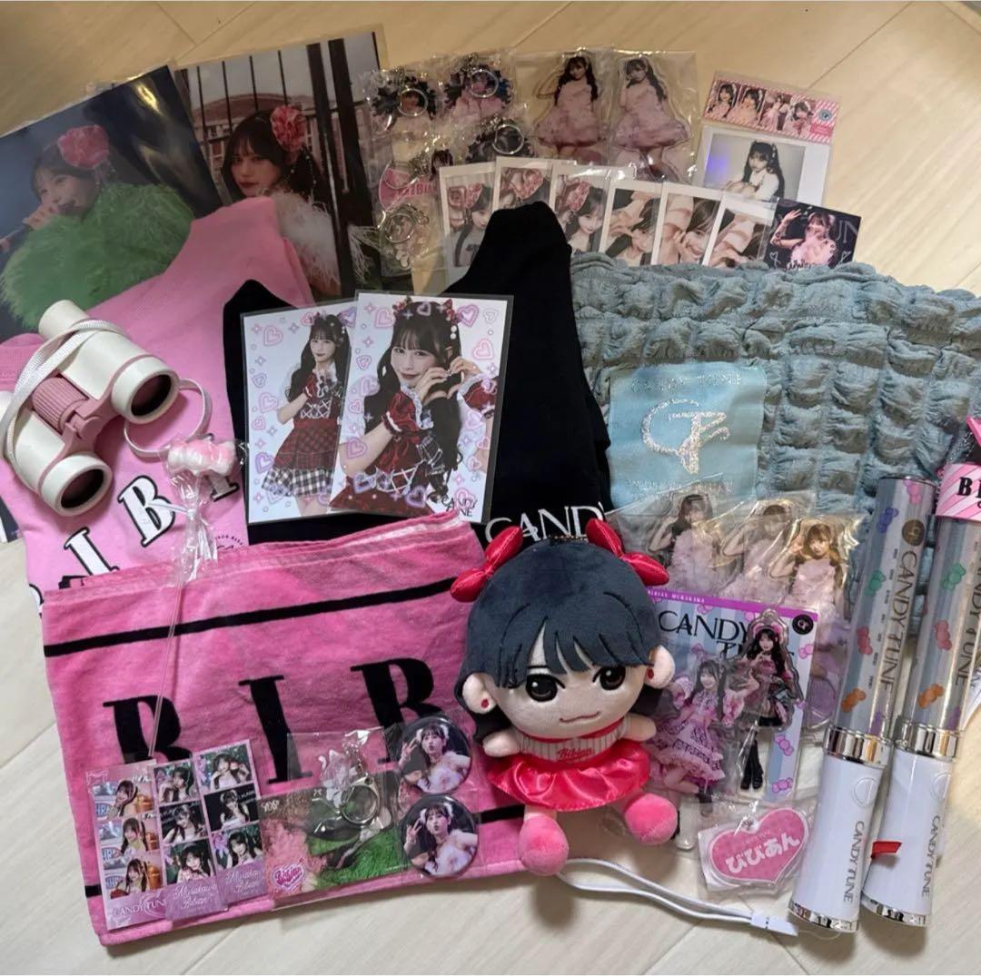 k*e様 CANDEY TUNE 村川緋杏　バッグ　Tシャツ2枚　ちびぬい　ペン