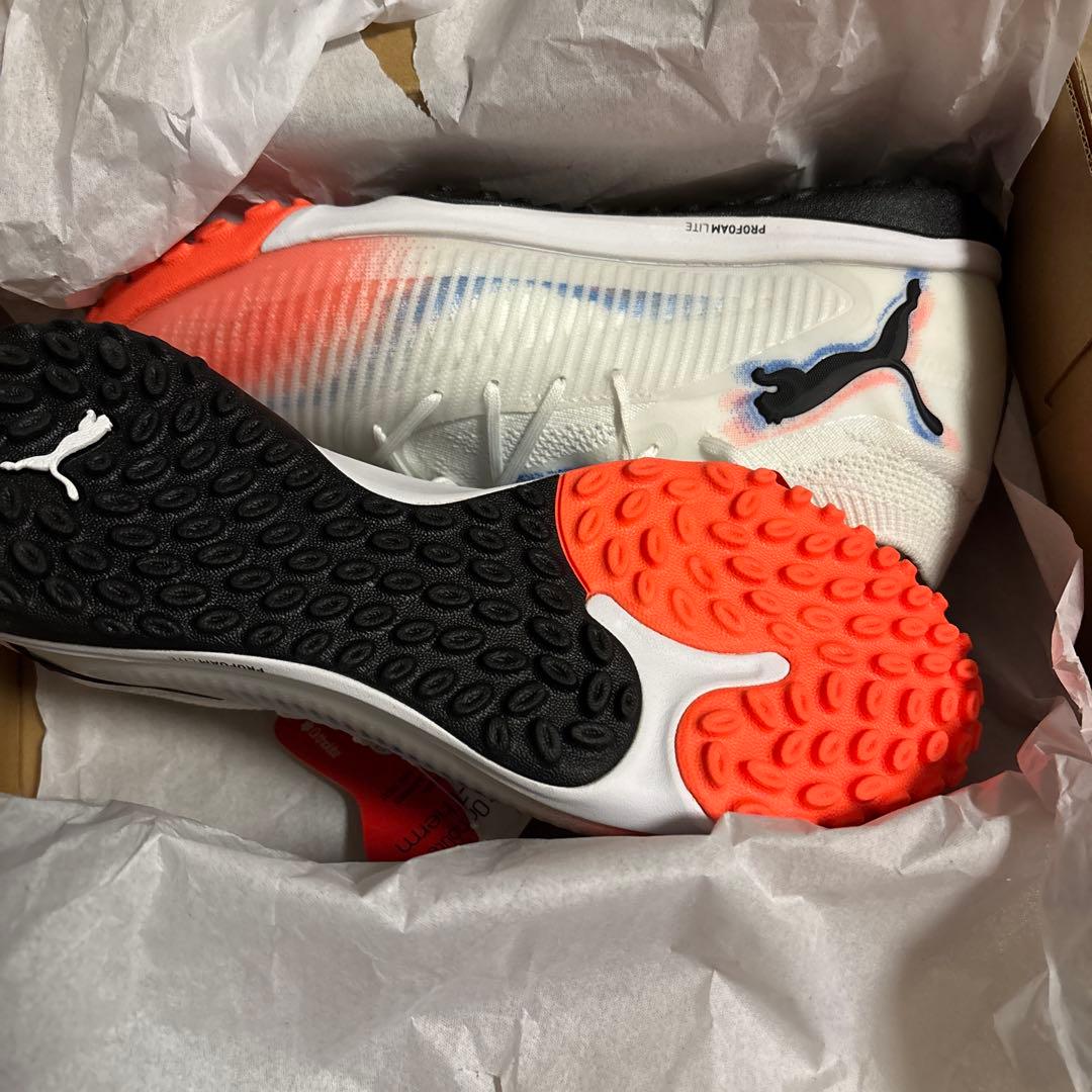 プーマ　フューチャー8 プロ　CAGA サイズ26.5