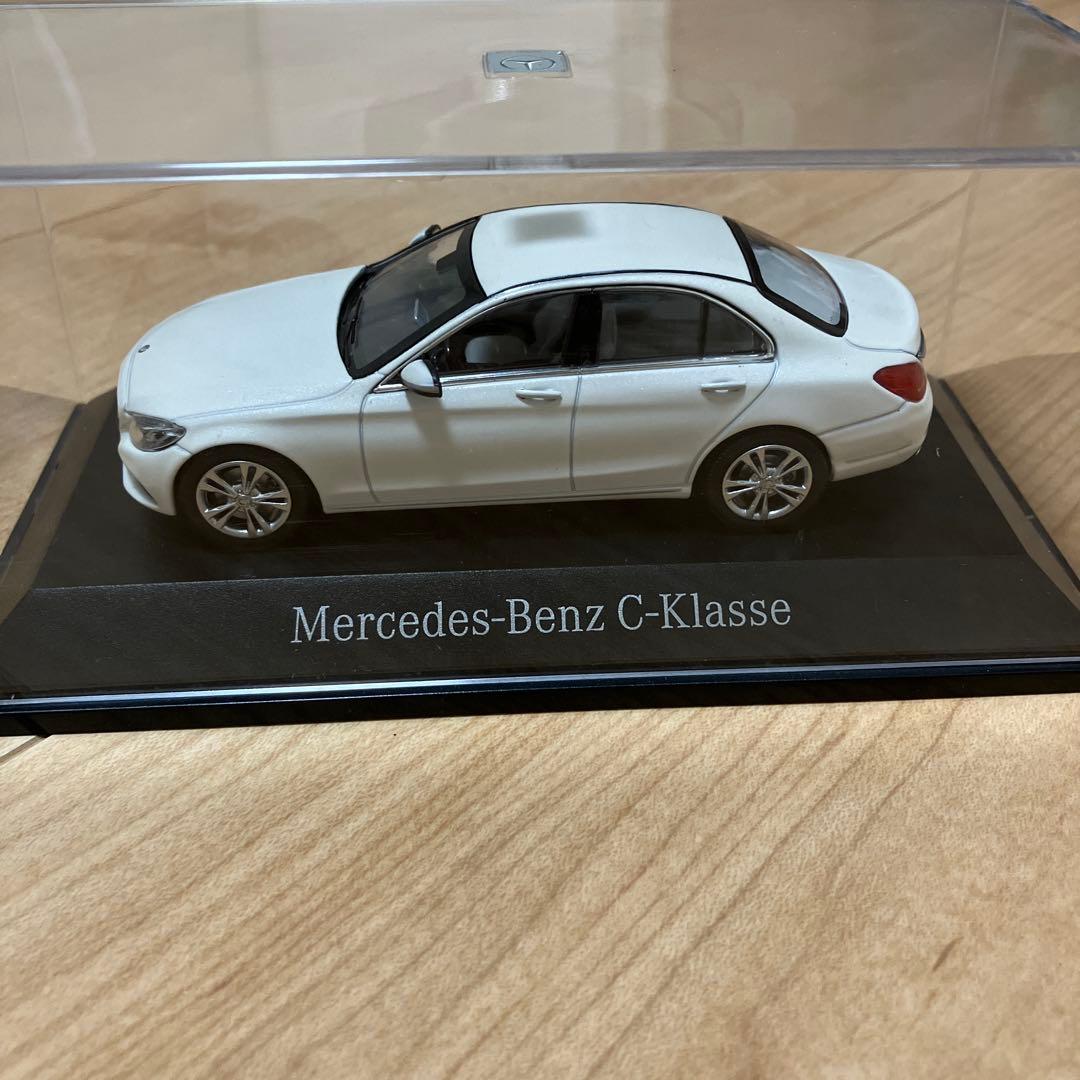 Mercedes-Benz ミニカー ホワイト　ノレブ　1/43