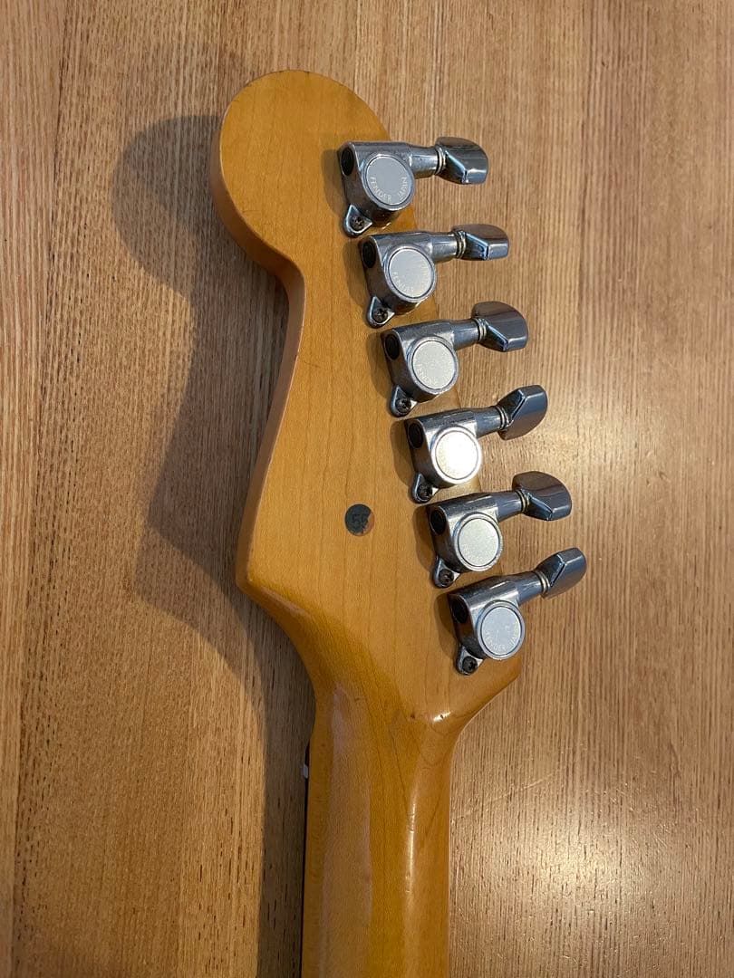 Squier by Fender SQシリアル　ストラトキャスター