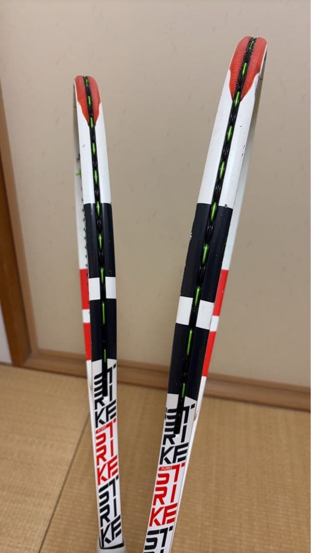 テニスラケット ピュアストライク 98 305g １本