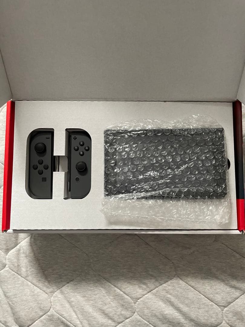 Switch(前モデル)本体+ケース