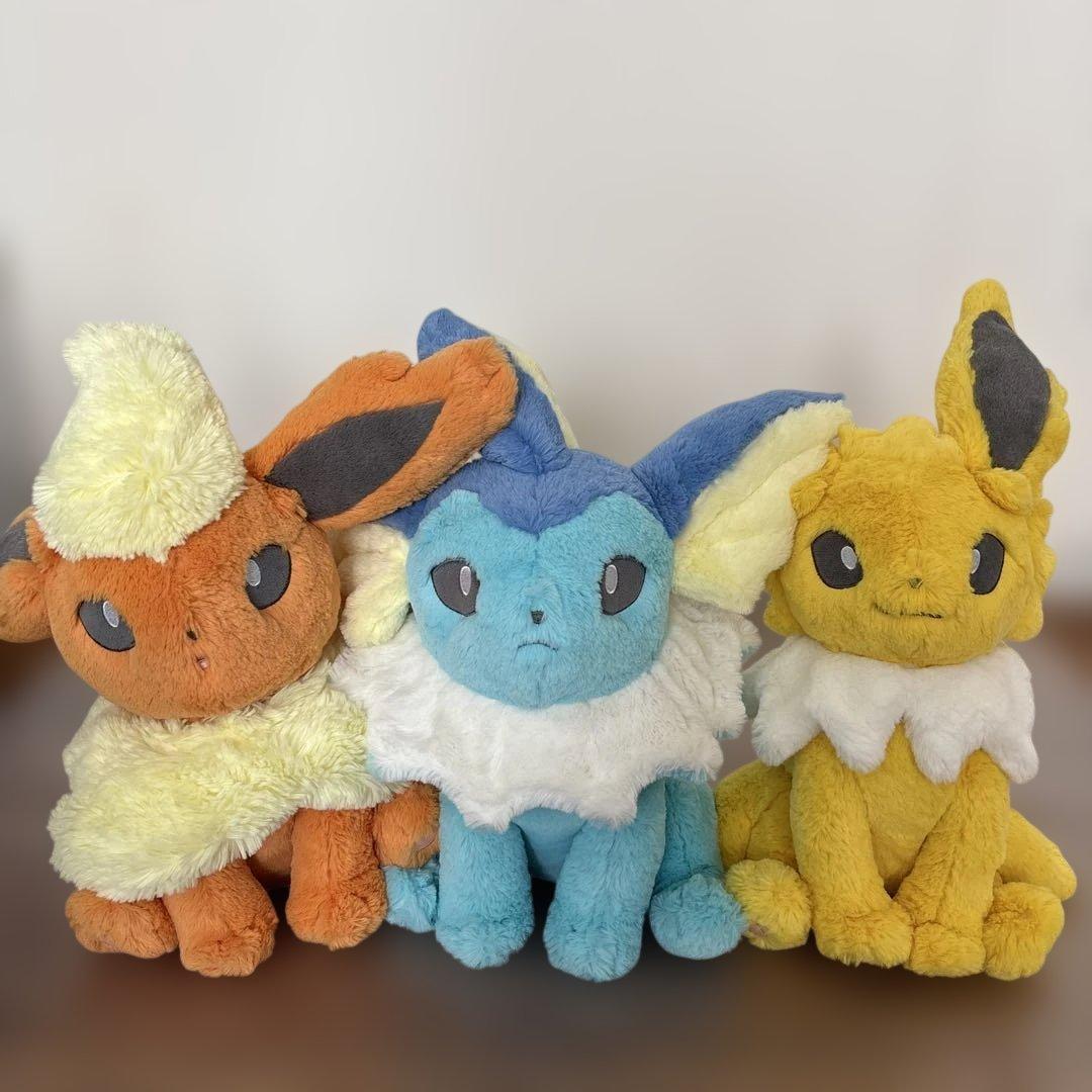 ポケットモンスター　ポケモンセンター　ふわふわ抱きぬいぐるみ　ブイズ