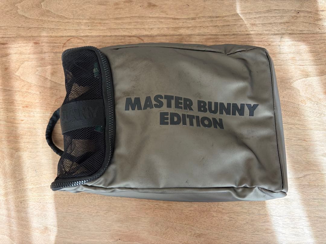 MASTER BUNNY EDITION ロッカーバッグ　シューズバッグ