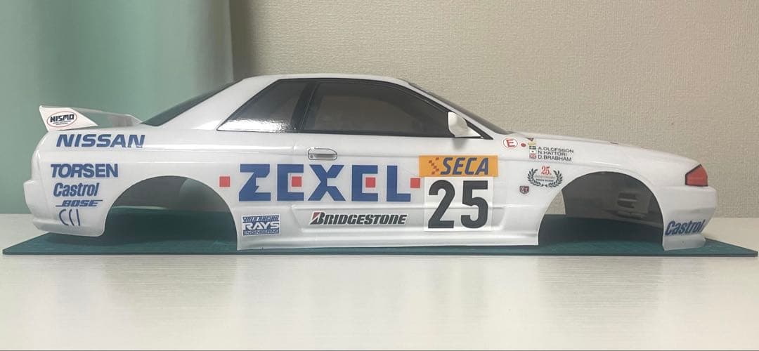 タミヤラジコンボディ　ゼクセルスカイラインGTR