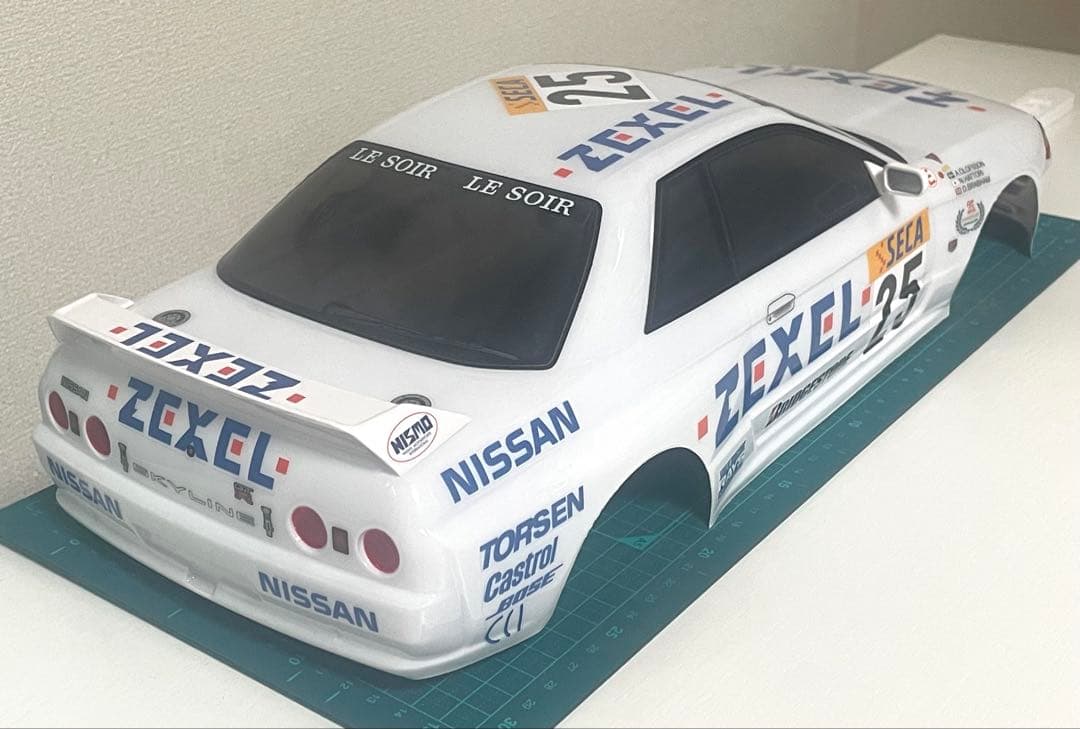 タミヤラジコンボディ　ゼクセルスカイラインGTR