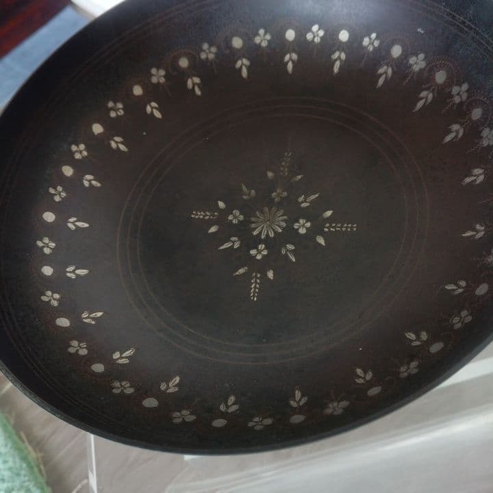 アンティークコンフォート⭐︎花模様の高脚 器⭐︎金属製⭐︎高さ約15㎝