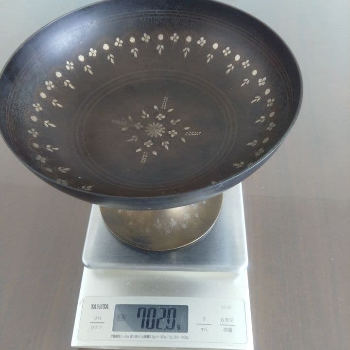 アンティークコンフォート⭐︎花模様の高脚 器⭐︎金属製⭐︎高さ約15㎝