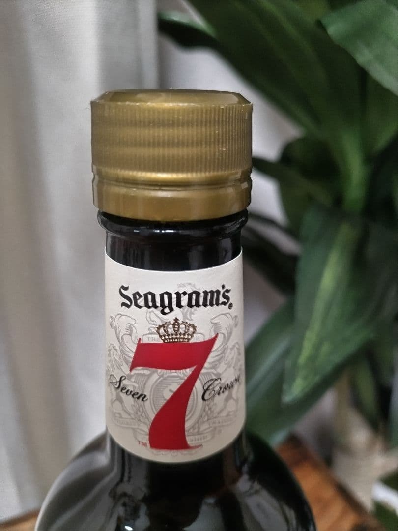 シーグラム セブンクラウン アメリカン ブレンデッドウイスキー