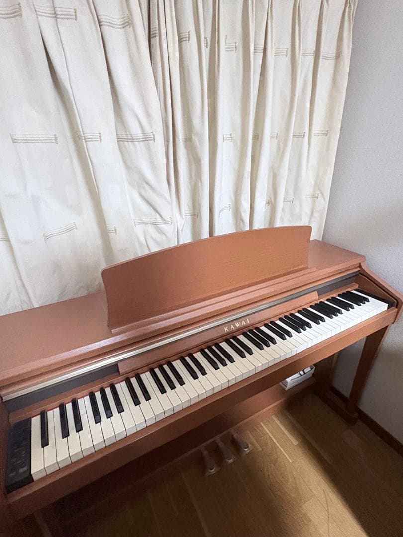 KAWAI製の88鍵電子ピアノ