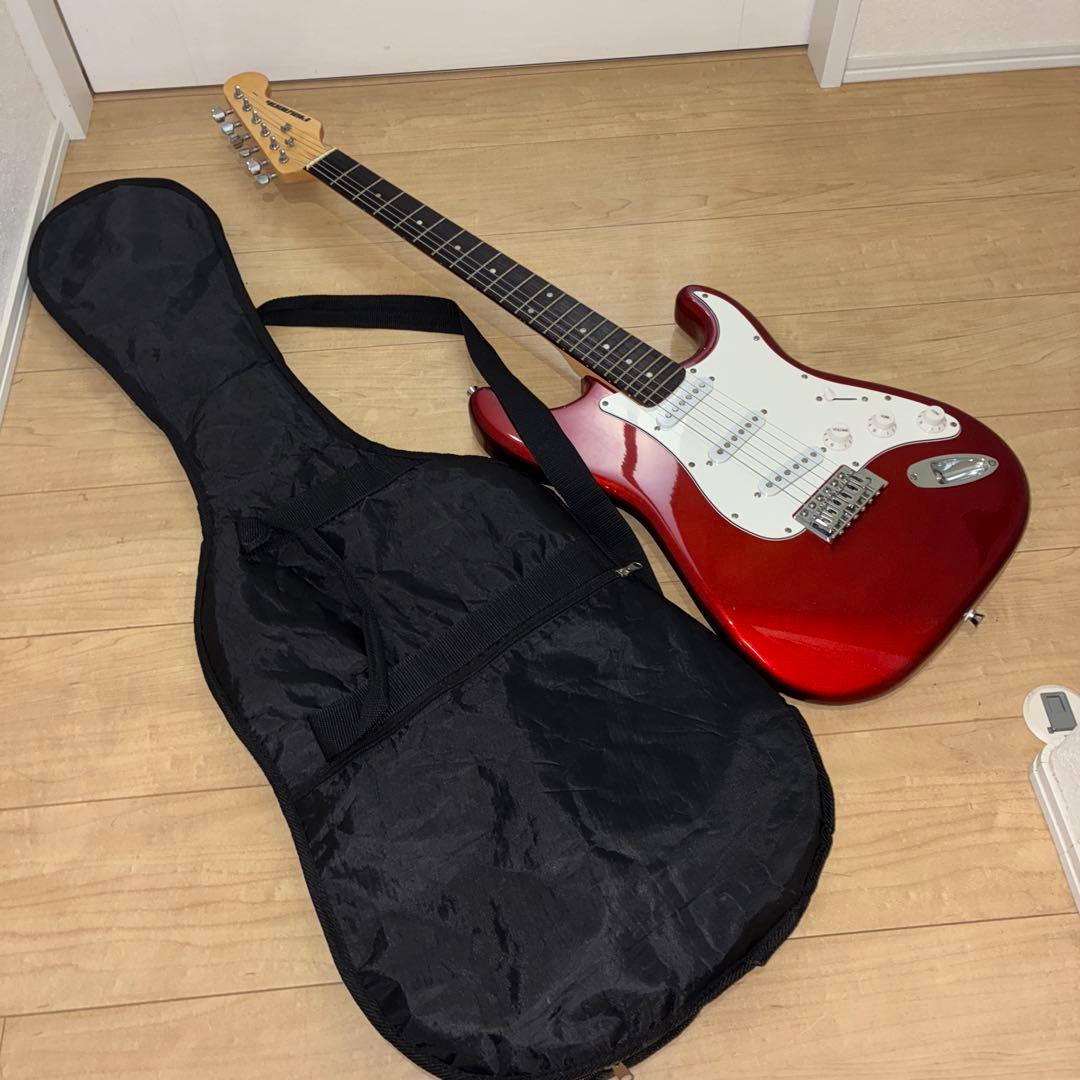 ラメ！調整済み！プレイテックのストラトキャスタータイプエレキギターです