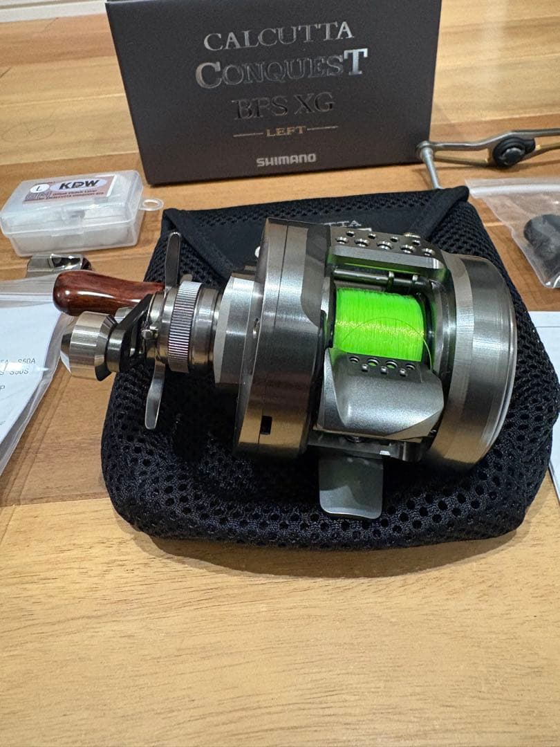 で*け様 極美品 シマノ カルカッタコンクエストBFS XG LEFT カスタム