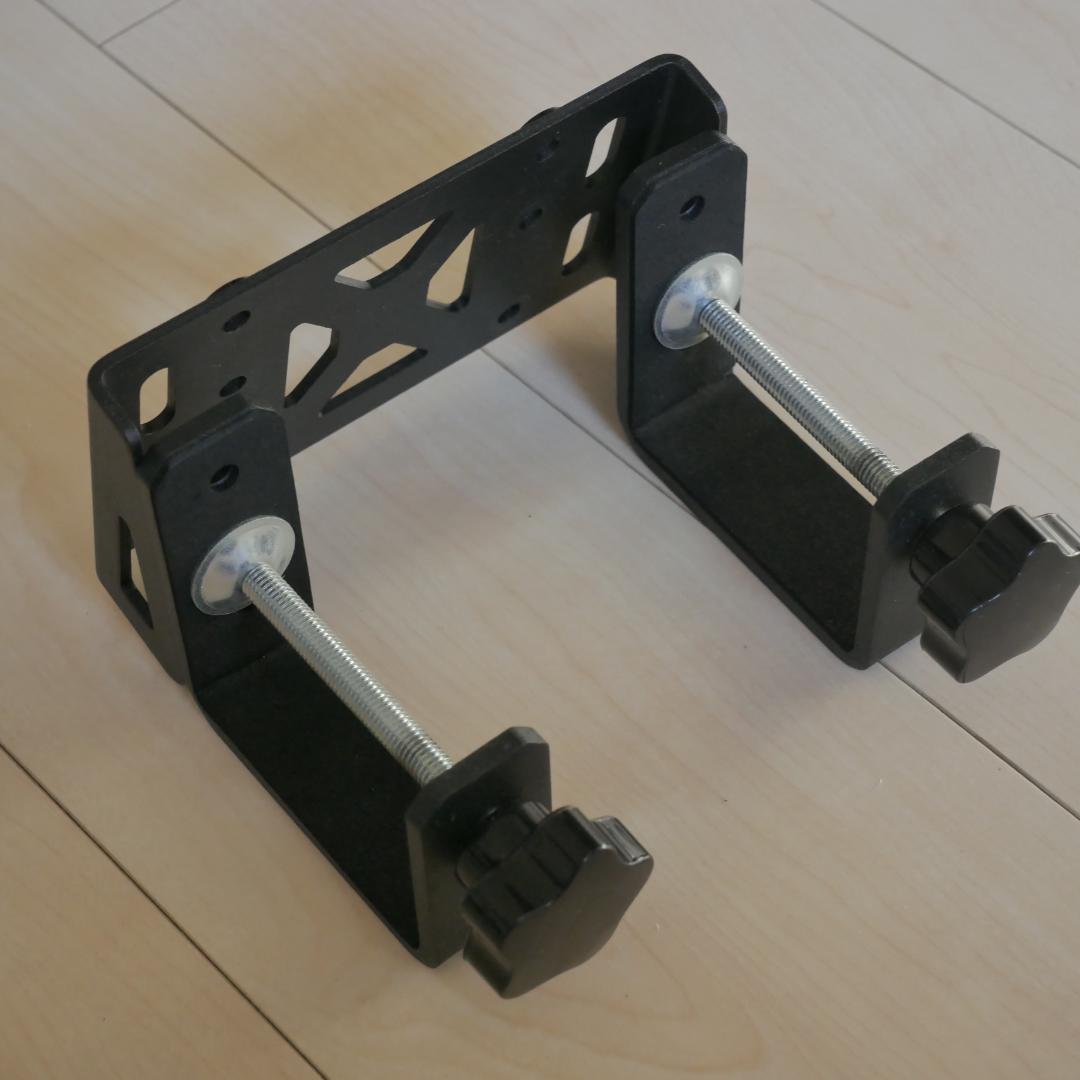 MOZA R5 ハンドルコントローラ