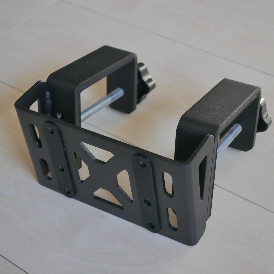 MOZA R5 ハンドルコントローラ