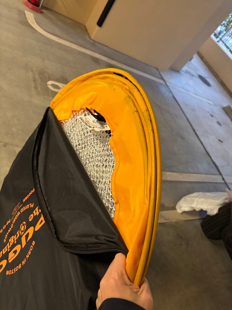 サッカーゴール　折りたたみ　PUGG