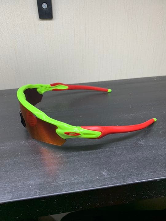 オークリー　サングラス レーダーロック