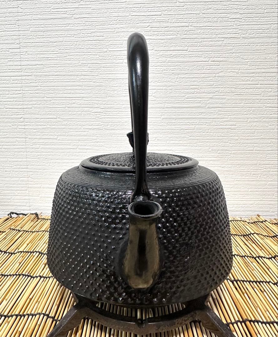 長期保管品　工房和秋金野 和秋作　１５型九重アラレ　南部鉄瓶　南部鉄器