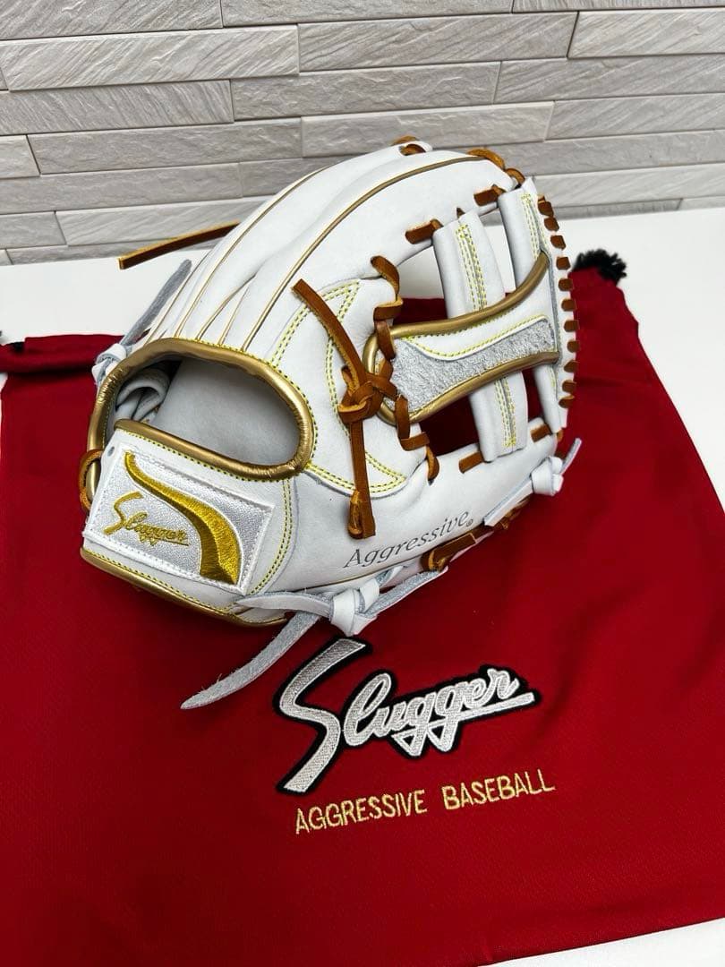 新品未使用Slugger 軟式グローブ ホワイト/ゴールド スラッガーオーダー