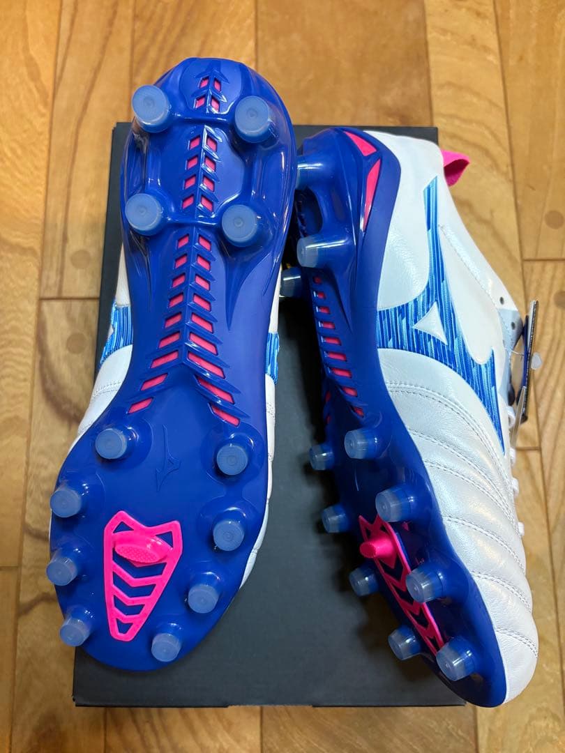 新品　超最新　限定カラー　ミズノ　モレリア ネオ4 JAPAN 22.5cm