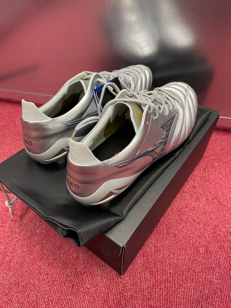 モレリアネオ4 Japan（シルバー）