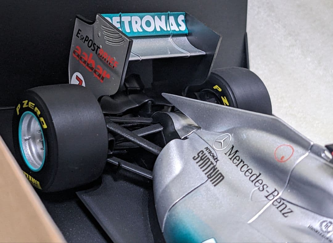 ミニカー MINICHAMPS M.SCHUMACHER SHOWCAR 2011