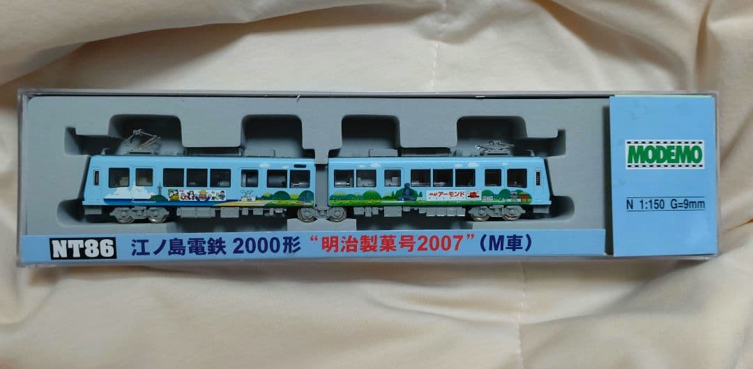 モデモ　modemo 江ノ島電鉄2000形　明治製菓号 江ノ電