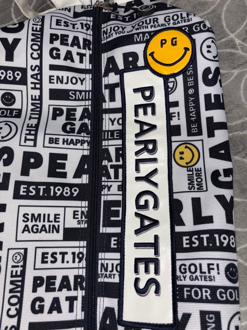 （超美品）パーリーゲイツ 、ニュースペーパー柄、シューズケース、完売品