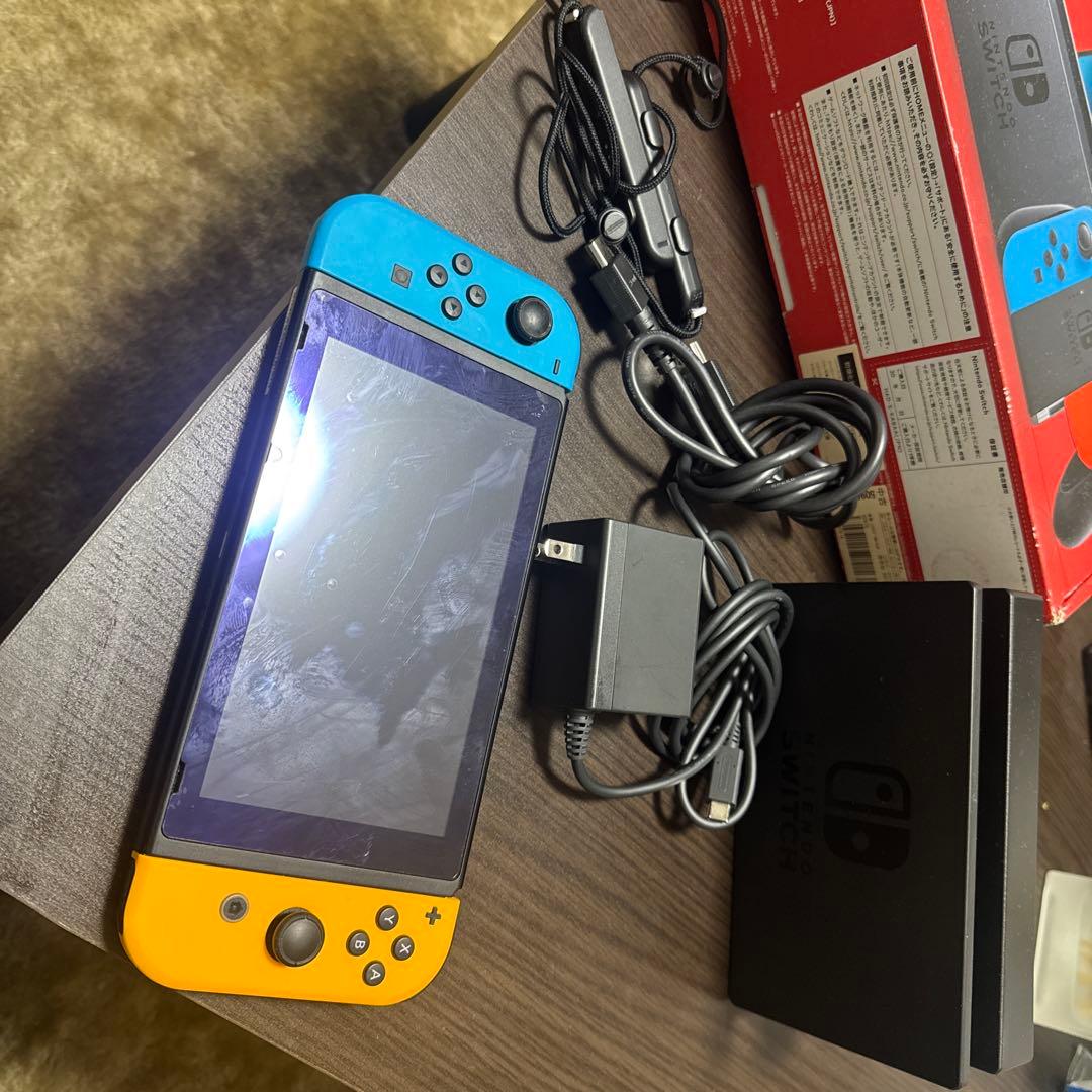 Nintendo Switch 本体 青/赤/黄