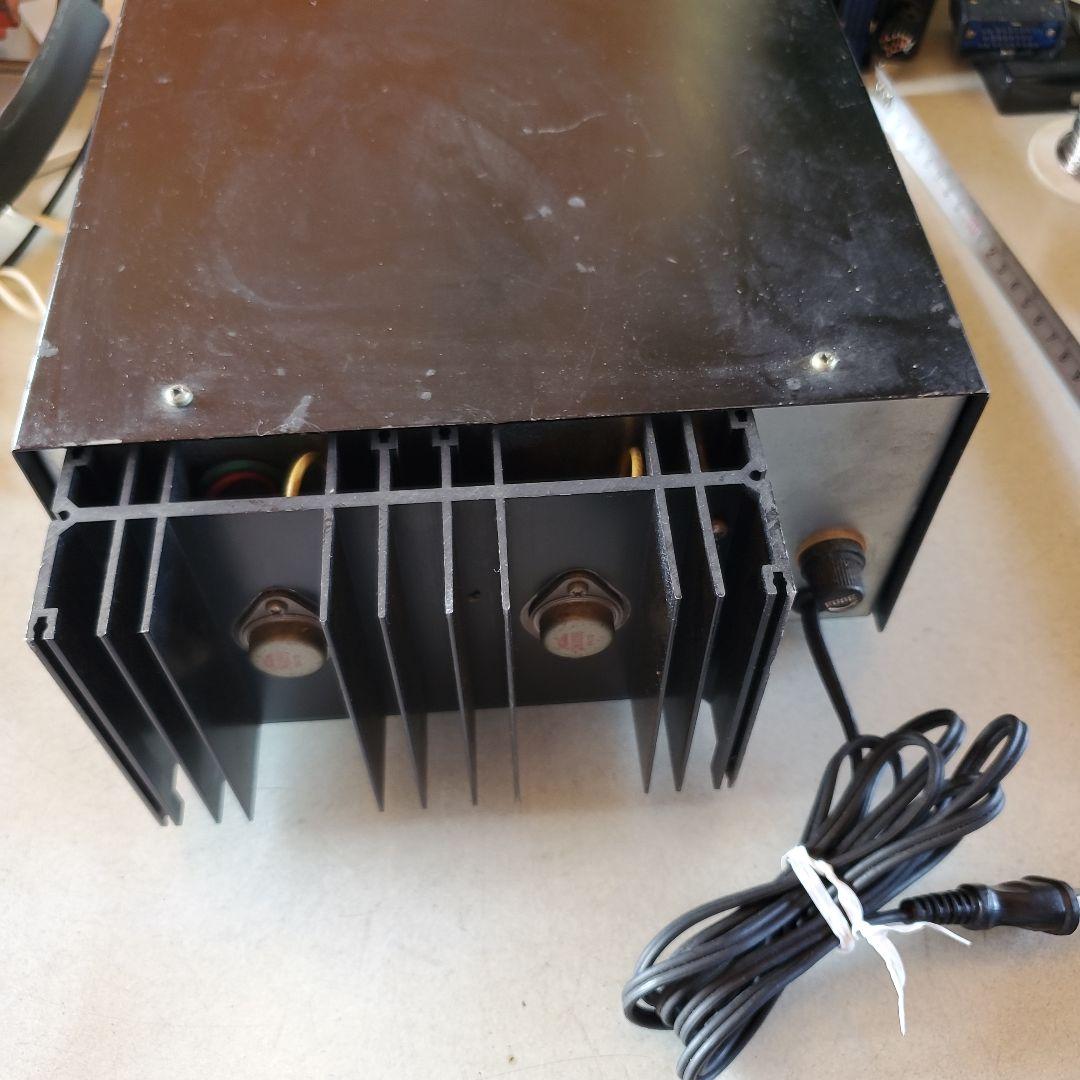 #直流安定電源　3005　DC０～30v　5A