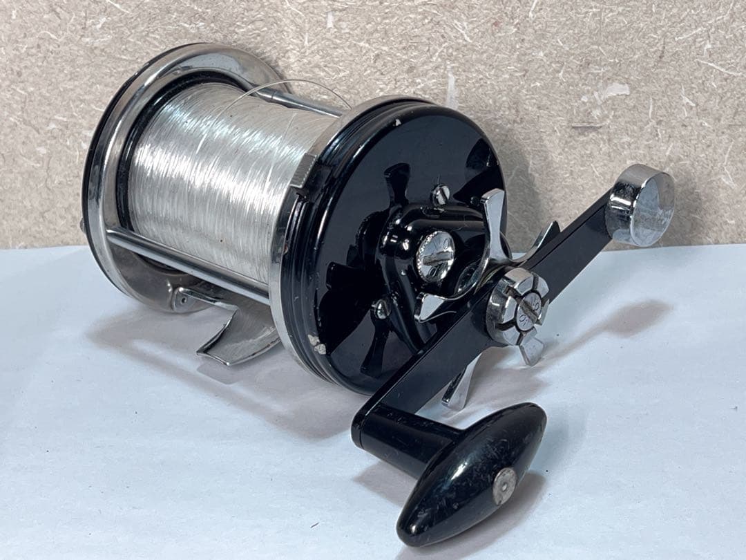 ABU アンバサダー 10000 C 自動 2 速釣りリール