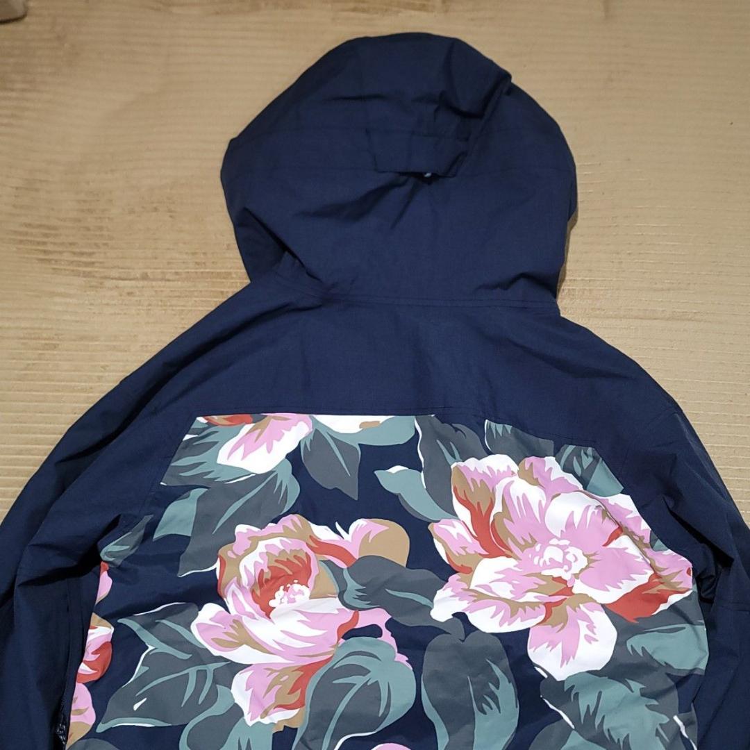 【美品】BURTON バートン 花柄 スノボウェア ジャケット L 希少 美品