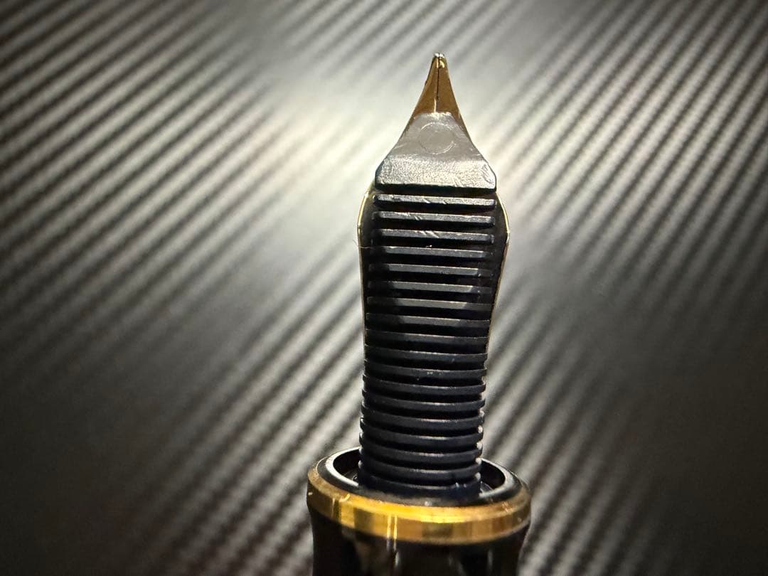 未使用に近い ペリカン 初期型 スーベレーン M800 14C 緑縞 F 万年筆